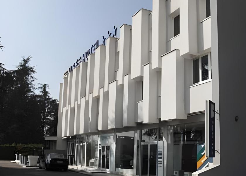 Auvergne-Rhone-Alpes Meylan exterior view