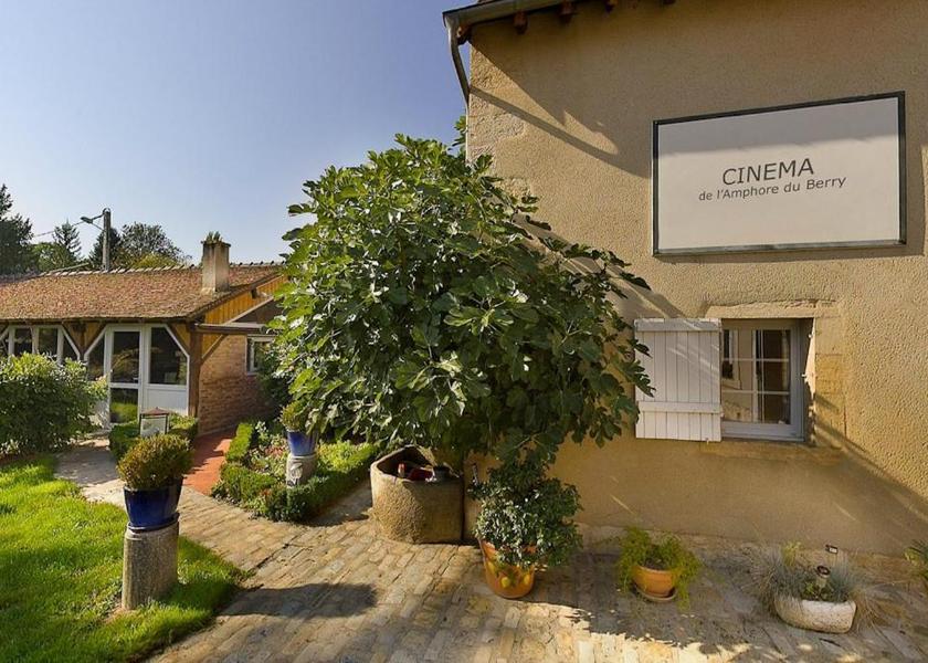 Centre-Loire Valley Saint-Amand-Montrond 