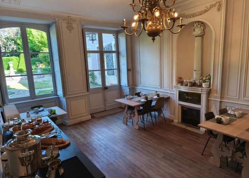 Centre-Loire Valley Saint-Amand-Montrond banquet hall