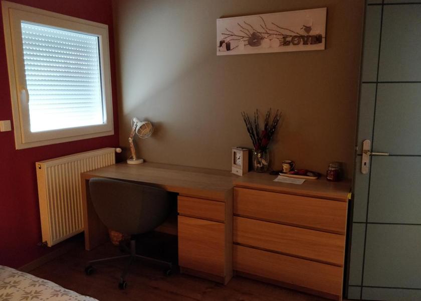 Auvergne-Rhone-Alpes Bourg-en-Bresse Triple Room with Shared Bathroom