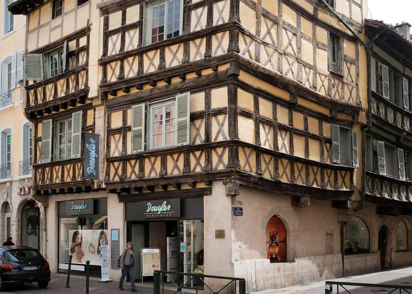 Auvergne-Rhone-Alpes Bourg-en-Bresse 