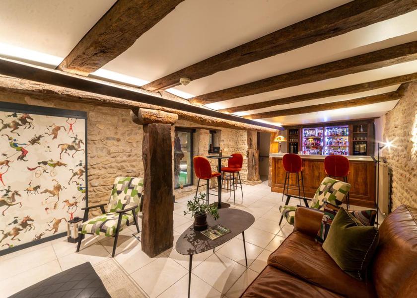 Auvergne-Rhone-Alpes Bourg-en-Bresse bar/lounge