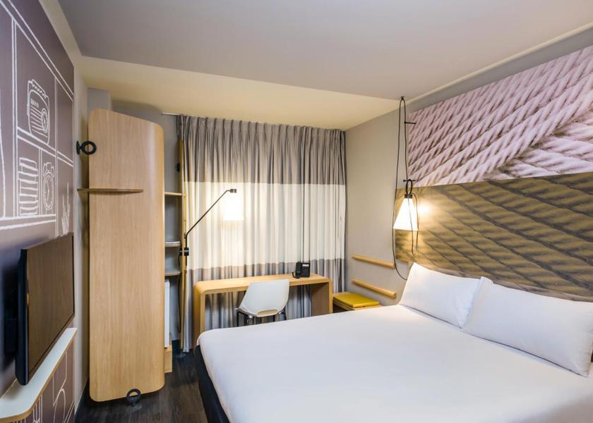 Auvergne-Rhone-Alpes Bourg-en-Bresse Standard Room with 1 double bed