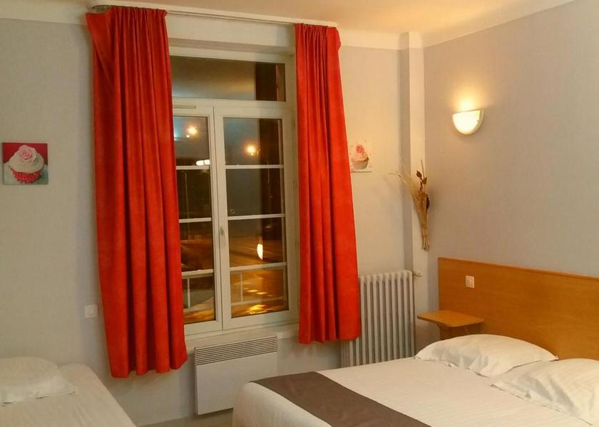 Normandy Ouistreham Triple Room