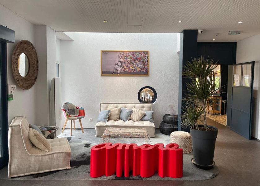 Auvergne-Rhone-Alpes Thonon-Les-Bains bar/lounge