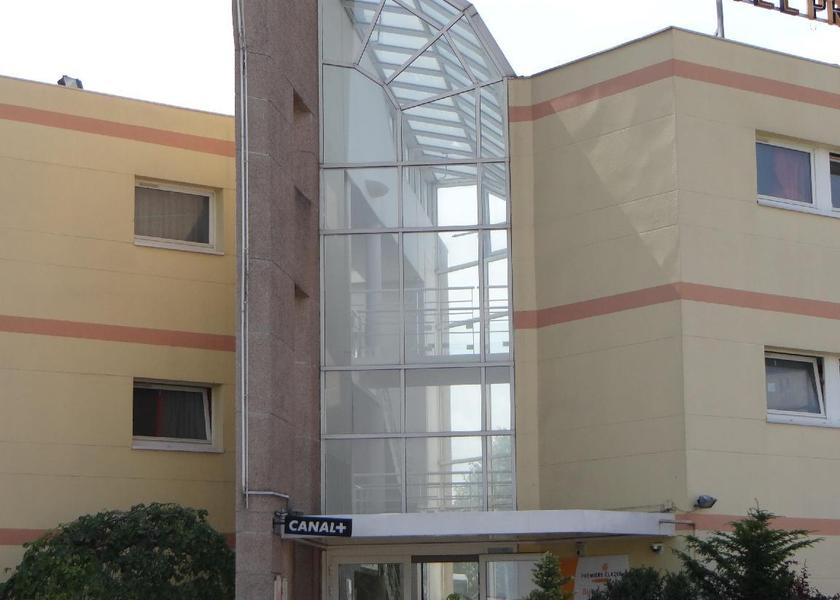 Grand Est Tinqueux exterior view
