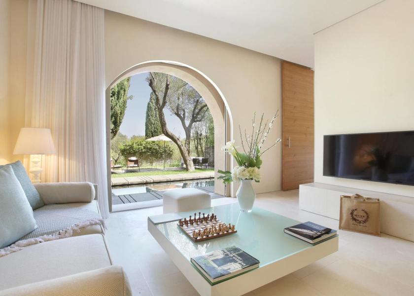 Var Saint-Tropez Public Areas