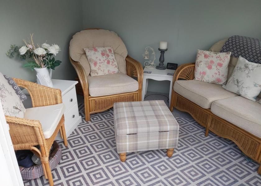 England Winchelsea garden