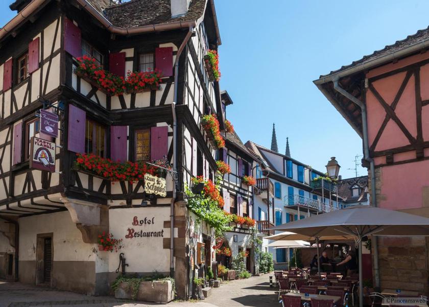 Grand Est Obernai entrance
