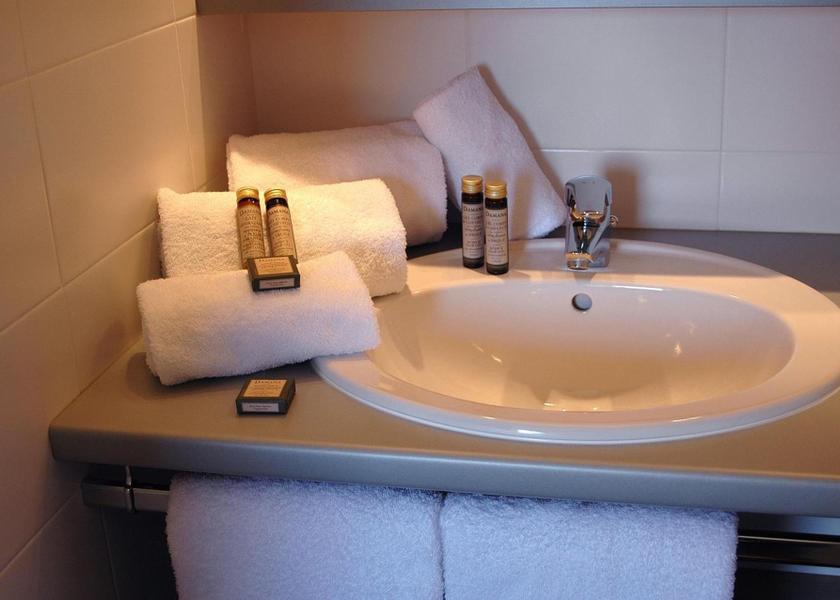 Occitanie Agde One-Bedroom Apartment (4 Adults) with swimming pool access