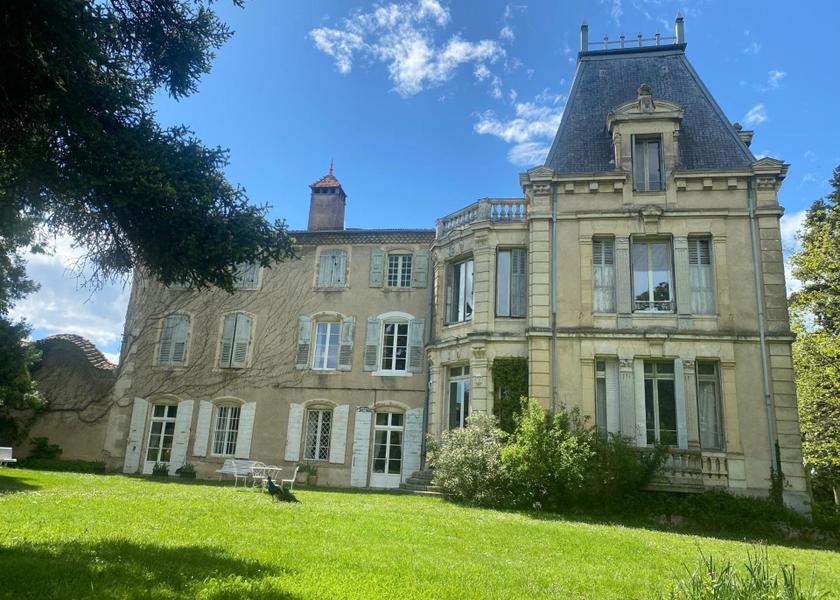 Auvergne-Rhône-Alpes Alixan exterior view