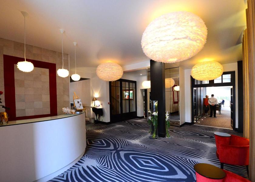 Normandy Argentan lobby