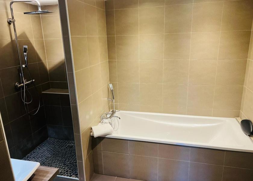 Occitanie Bagnols-sur-Ceze Suite