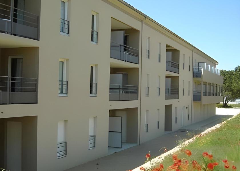 Occitanie Bagnols-sur-Ceze exterior view