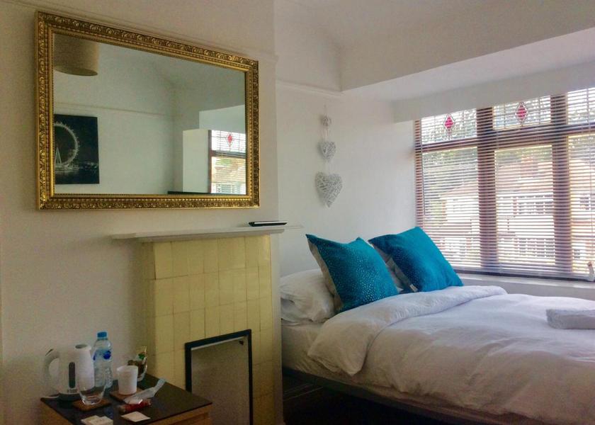 England Didcot Deluxe Double Room with Street View