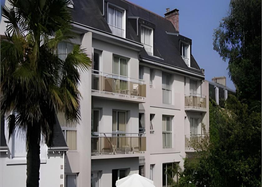 Brittany Benodet exterior view