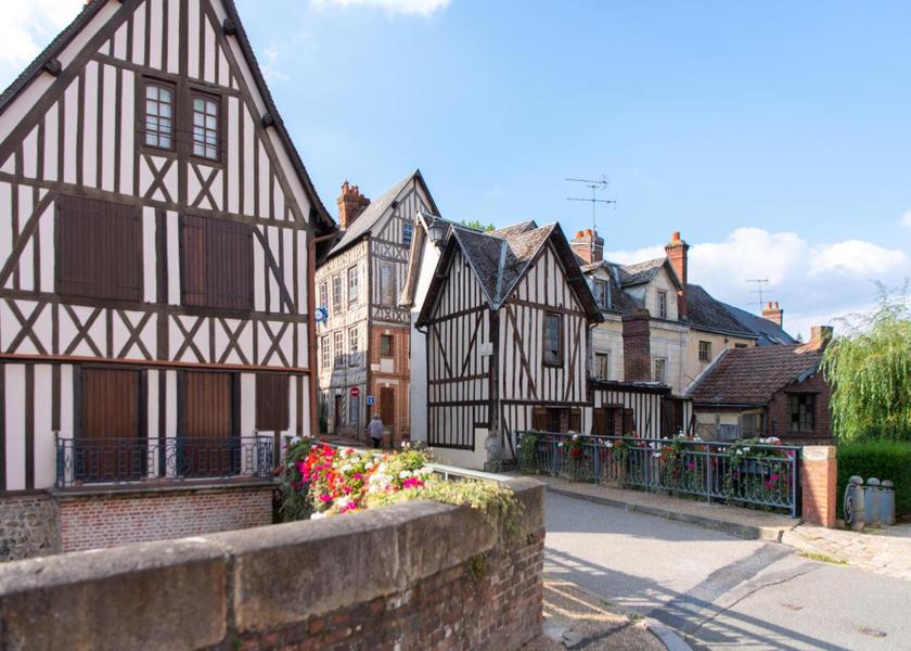 Normandy Bernay 
