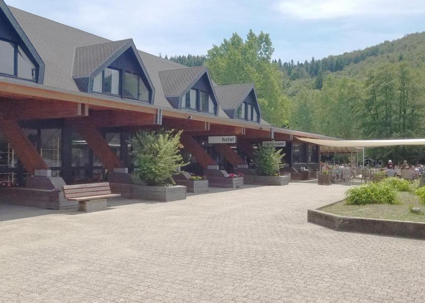 Auvergne-Rhone-Alpes Besse-et-Saint-Anastaise exterior view