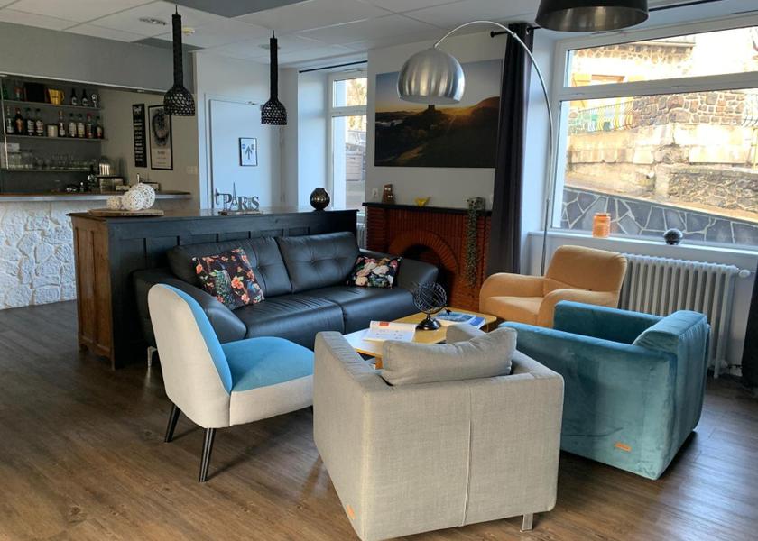 Auvergne-Rhone-Alpes Besse-et-Saint-Anastaise 