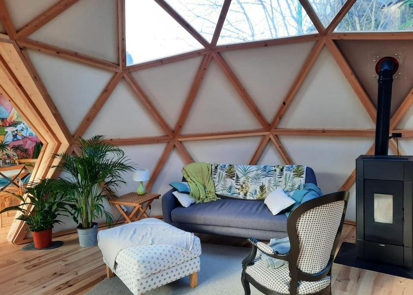 Auvergne-Rhone-Alpes Besse-et-Saint-Anastaise 