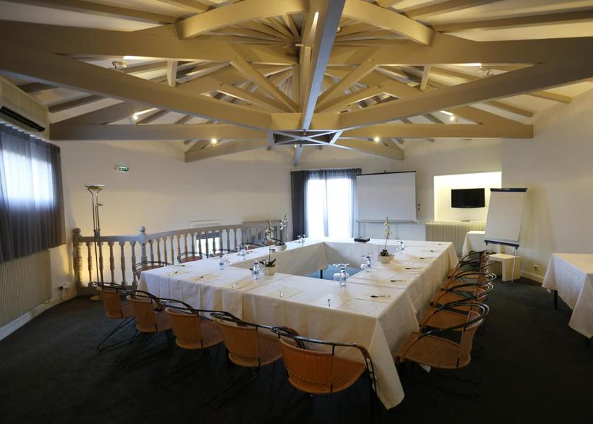 Nouvelle-Aquitaine Blanquefort meeting room / ballrooms