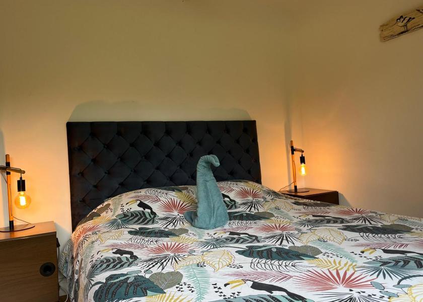 Nouvelle-Aquitaine Blanquefort guestroom