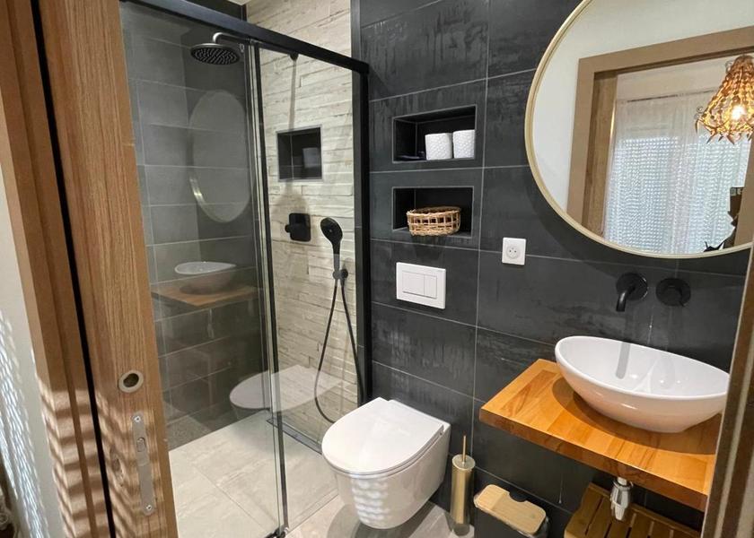 Grand Est Blotzheim Deluxe Double Room with Shower