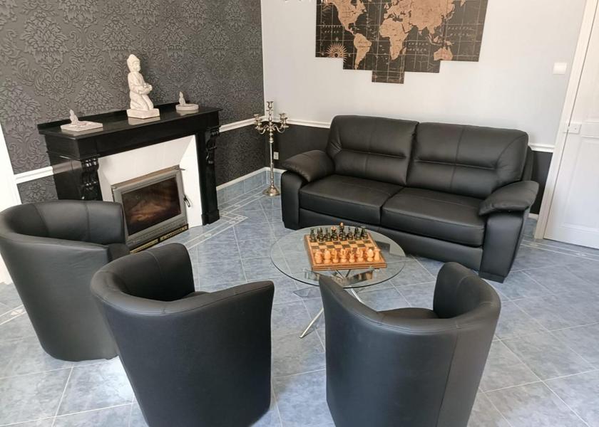 Provence-Alpes-Côte d'Azur Bollene shared lounge/tv area