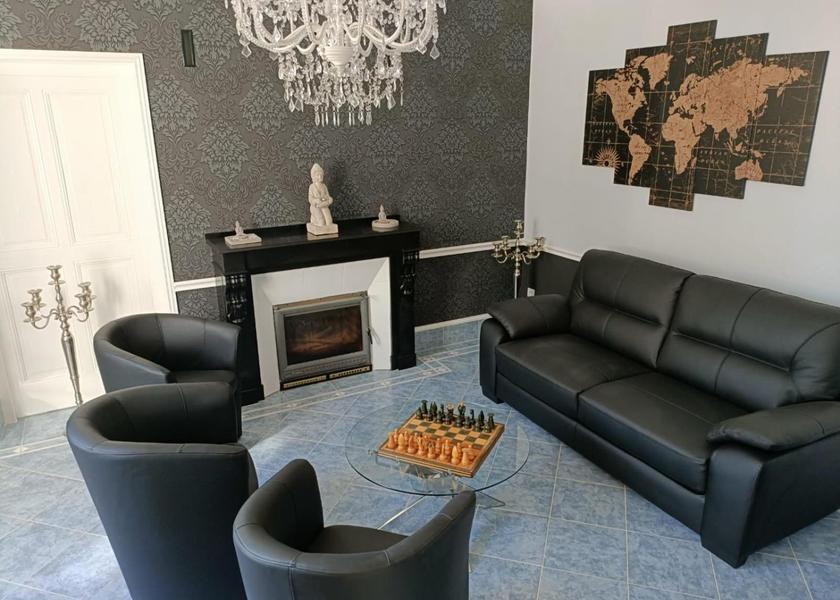 Provence-Alpes-Côte d'Azur Bollene shared lounge/tv area