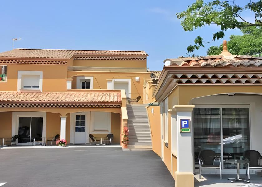 Provence-Alpes-Côte d'Azur Bollene Exterior view