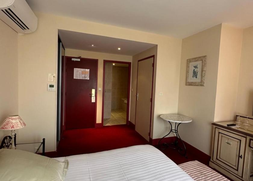 Nouvelle-Aquitaine Bonnat Superior Deluxe Double or Twin Room 