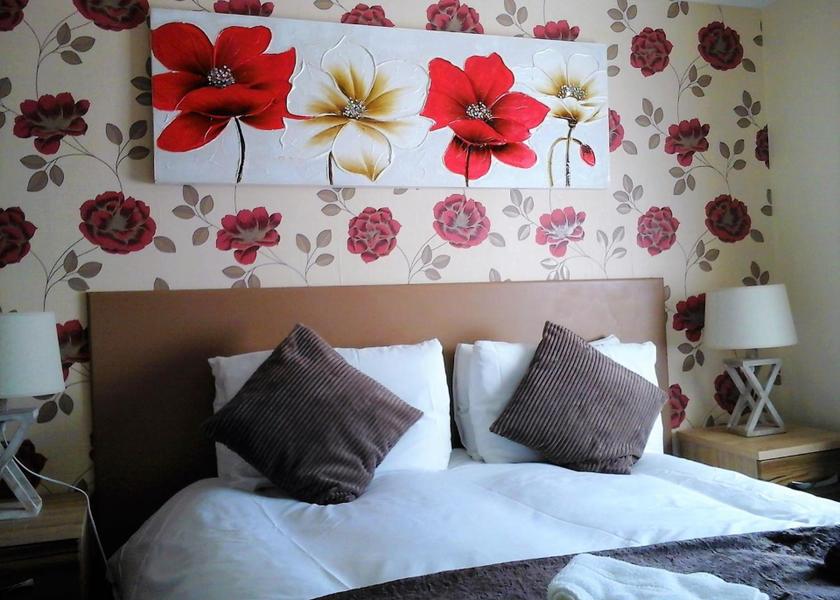 Wales Menai Bridge Double Room with Private Bathroom