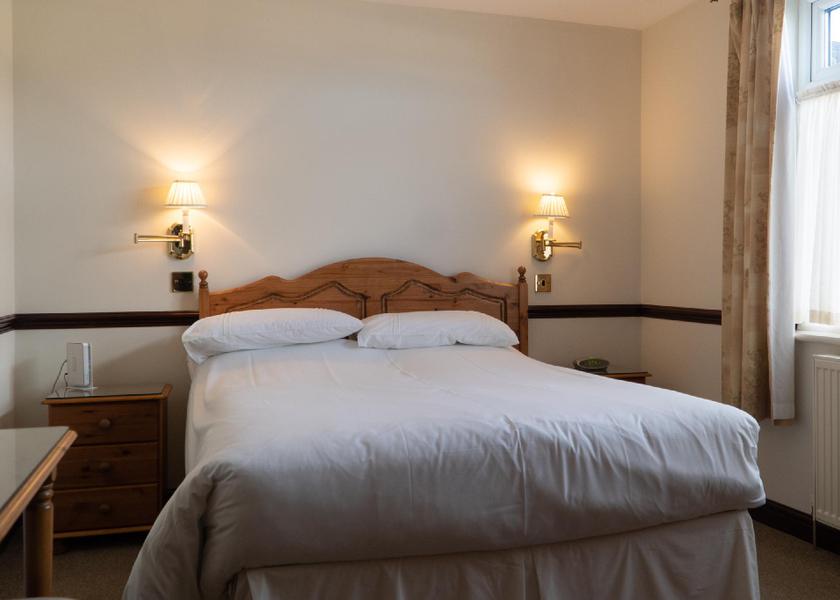 England Seahouses Bungalow-Suite-Private Bathroom-Harbour View