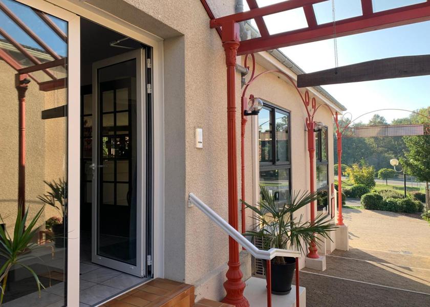 Occitanie Cazaubon entrance