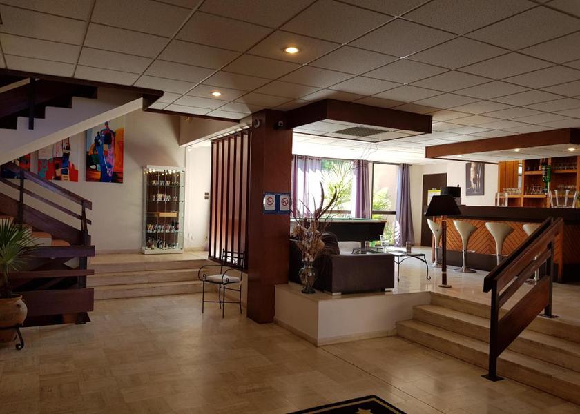 Occitanie Cazaubon bar/lounge