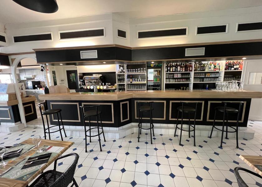Occitanie Cazaubon bar/lounge