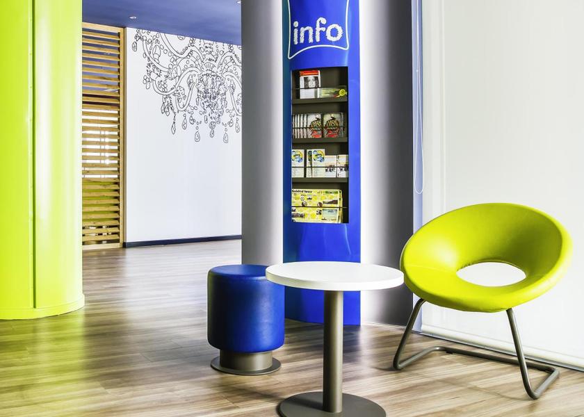 Auvergne-Rhône-Alpes Chassieu lobby