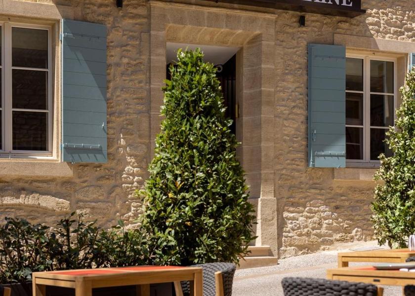 Provence - Alpes - Cote d'Azur Chateauneuf-du-Pape exterior view