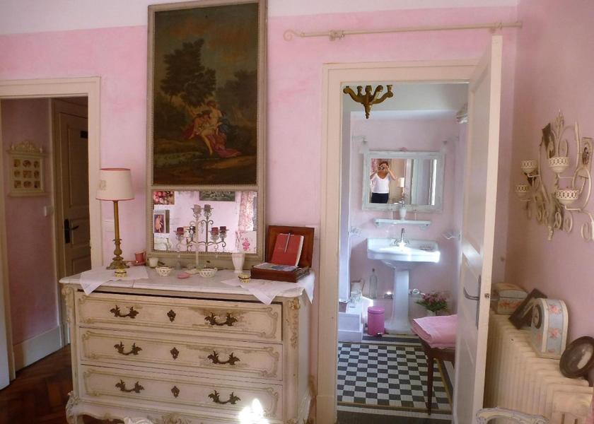 Nouvelle-Aquitaine Ciboure bathroom
