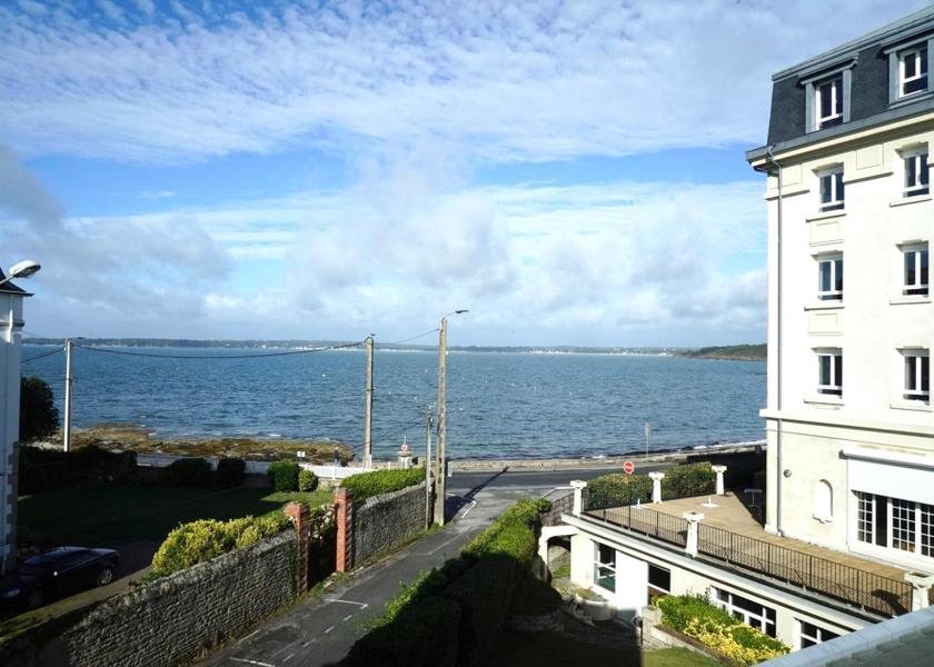 Brittany Concarneau view