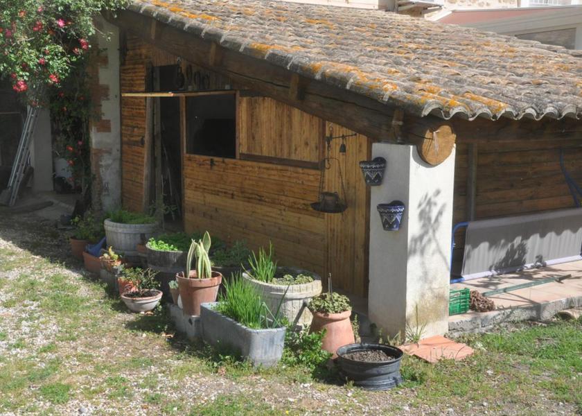 Provence - Alpes - Cote d'Azur Entraigues-sur-la-Sorgue 