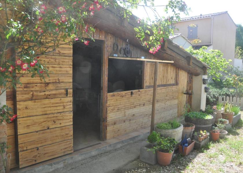 Provence - Alpes - Cote d'Azur Entraigues-sur-la-Sorgue 