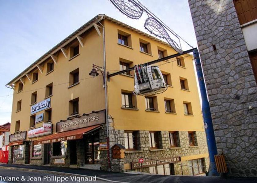 Occitanie Font-Romeu-Odeillo-Via Hotel Exterior