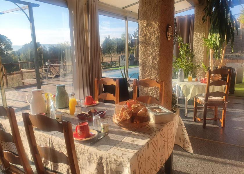 Provence - Alpes - Cote d'Azur Forcalquier Food & Dining