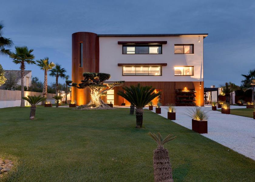 Occitanie Frontignan exterior view