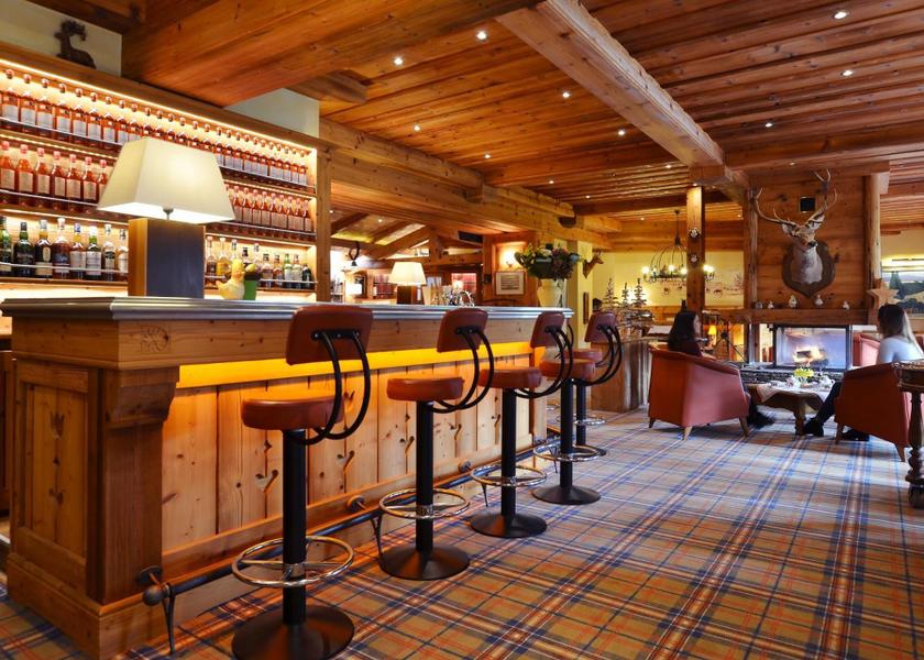 Grand Est Gerardmer bar/lounge