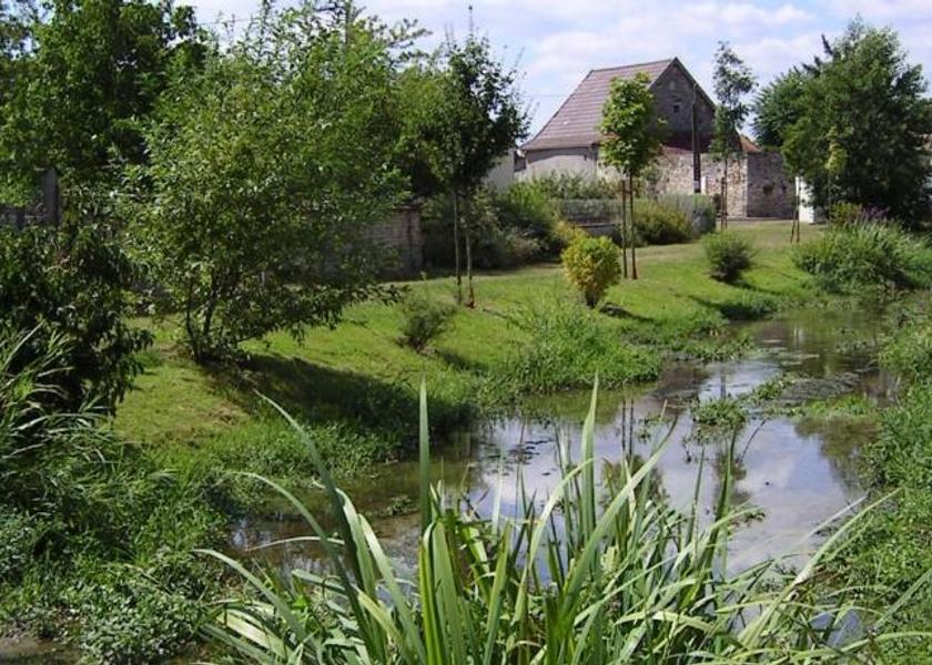 Bourgogne-Franche-Comté Gilly-les-Citeaux Facilities