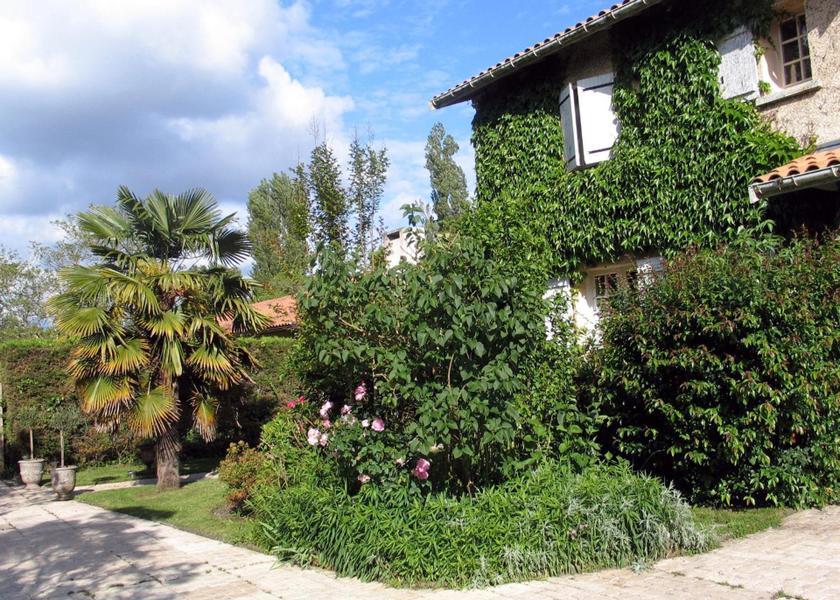 Nouvelle-Aquitaine Gradignan exterior view