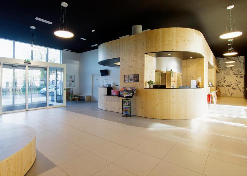 Nouvelle-Aquitaine Gradignan lobby