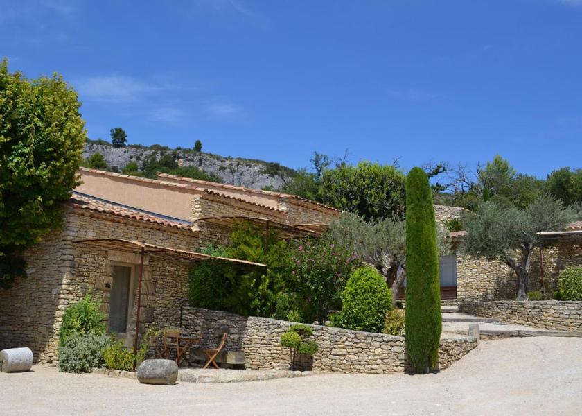 Provence - Alpes - Cote d'Azur Joucas exterior view